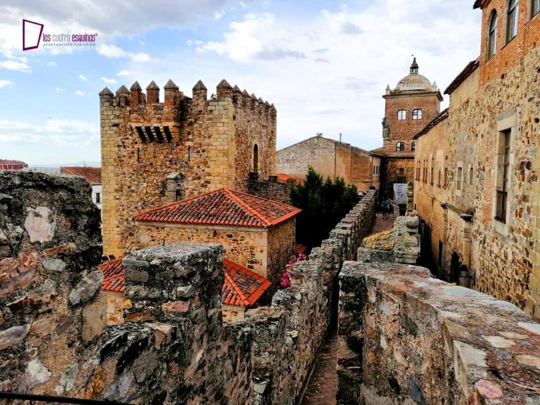 Las Cuatro Esquinas De Caces Exterior foto